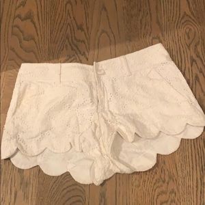 Lilly Pulitzer Walsh short size 2